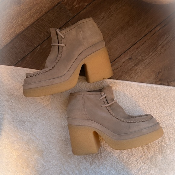 Chloé Jamie Suede Platform Lace-Up Booties - Picture 7 of 15